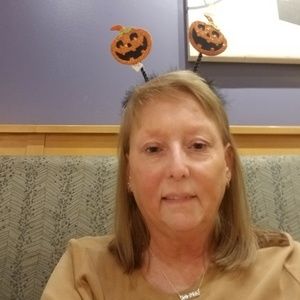 Meet your Posher, Jeanne